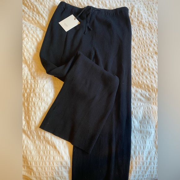 Legoe Heritage - Luxury Maternity Clothes - Picture 2 of 6